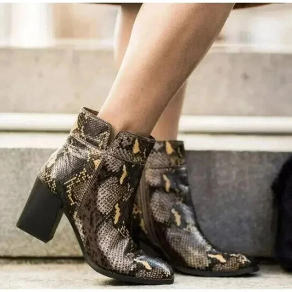 Franco Sarto Size 7M Generous Leather Snake Print Block women Heel Bootie - Picture 1 of 14